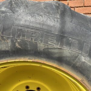 Pirelli TM600 520/85R38 (20.8R38) 10 stud John Deere wheels