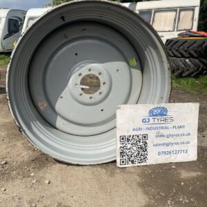 GKN 20×38 8 stud rim