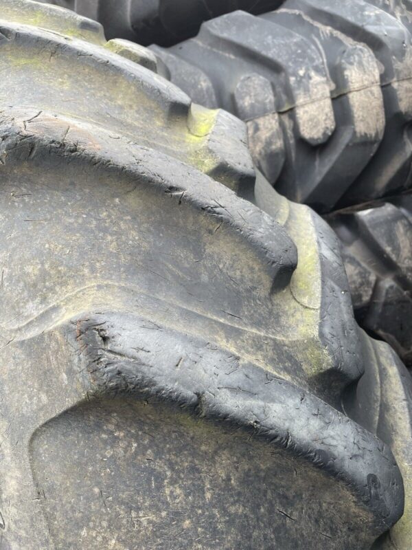 14.9R46 (380/90R46) 8 stud & 380/85R30 (14.9R30) 10 stud Fendt row crop wheels - Image 15