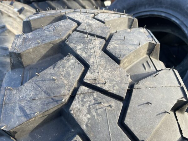 Michelin XZSL 375/75R20 (14.5R20) - Image 4