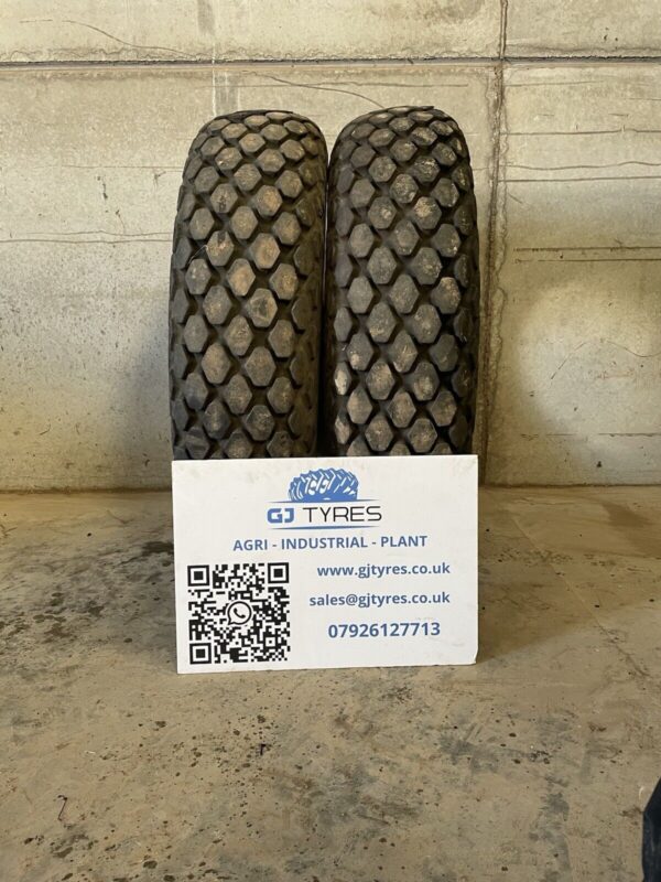 Armstrong Torc-Trac 12.4-28 (320/85-28) turf tyres - Image 2