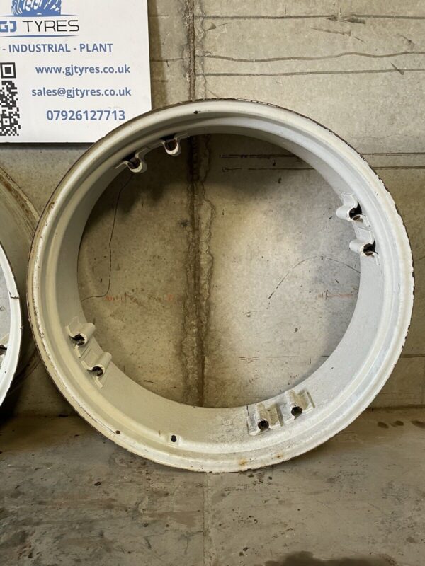 11x36 wheel rims - Image 2