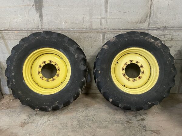 Michelin Multibib 540/65R30 10 stud John Deere wheels - Image 21