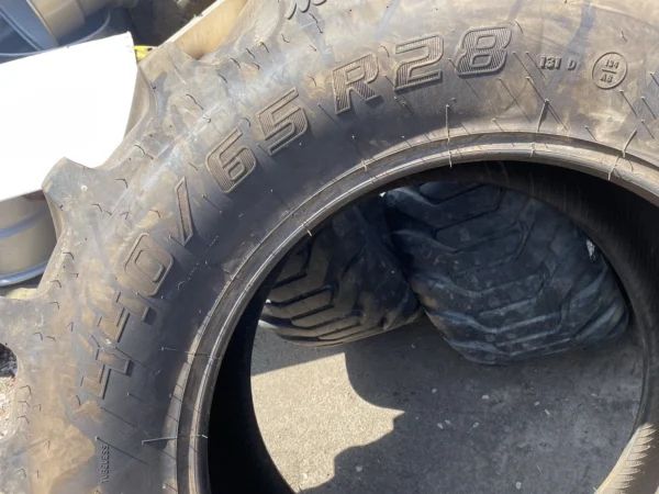 Cultor RD-03 440/65R28 - Image 9