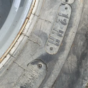 Trelleborg Twin 423 700/50-30.5 8 Stud Wheels