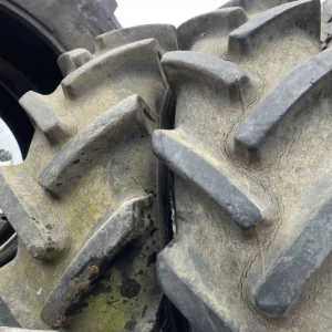 Dunlop SP Radial 12.4R28 (320/85R28)