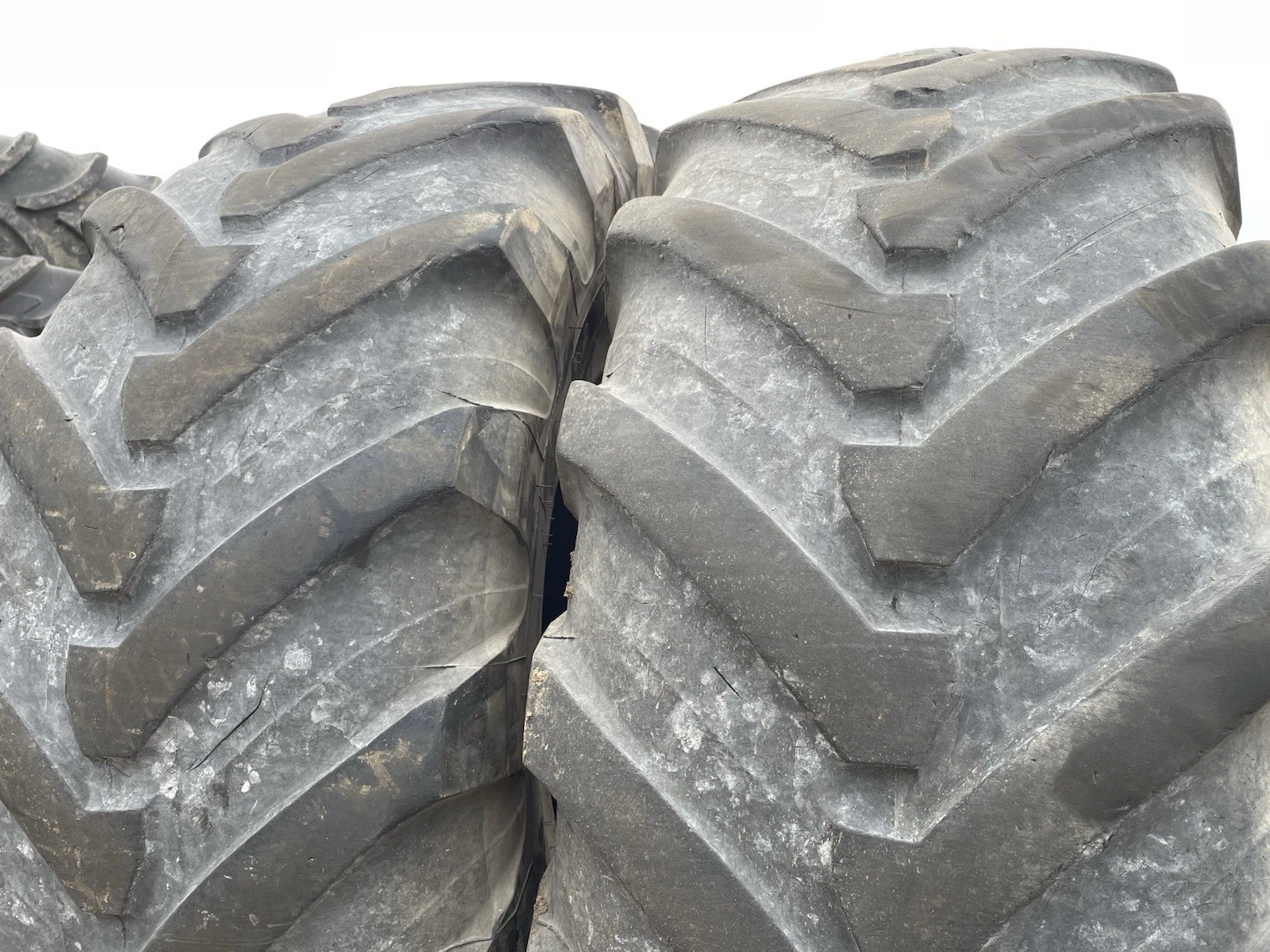 Michelin XMCL 480/80R26 (18.4R26) - Image 2