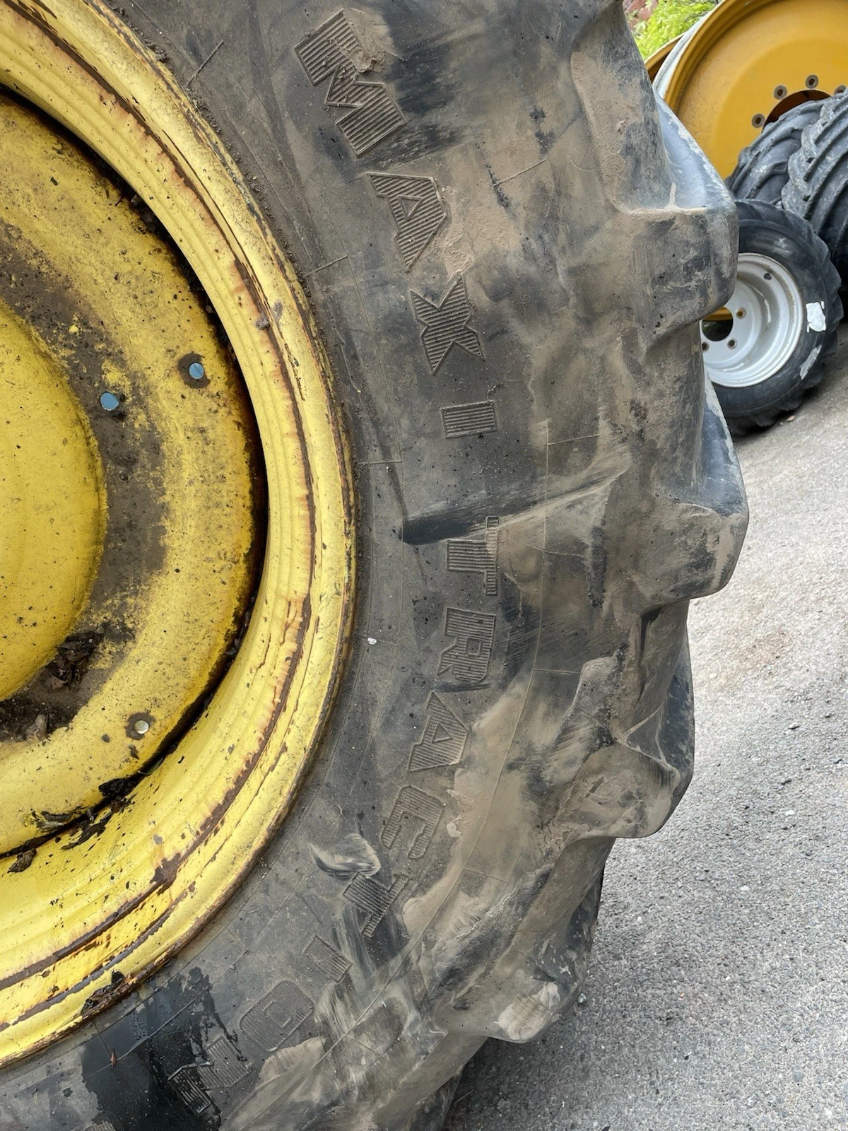 Firestone Maxi Traction IF 620/70R42 - Image 7