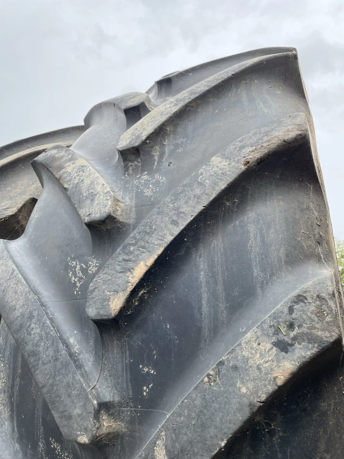 Michelin Mach X Bib 650/75R38 - Image 4