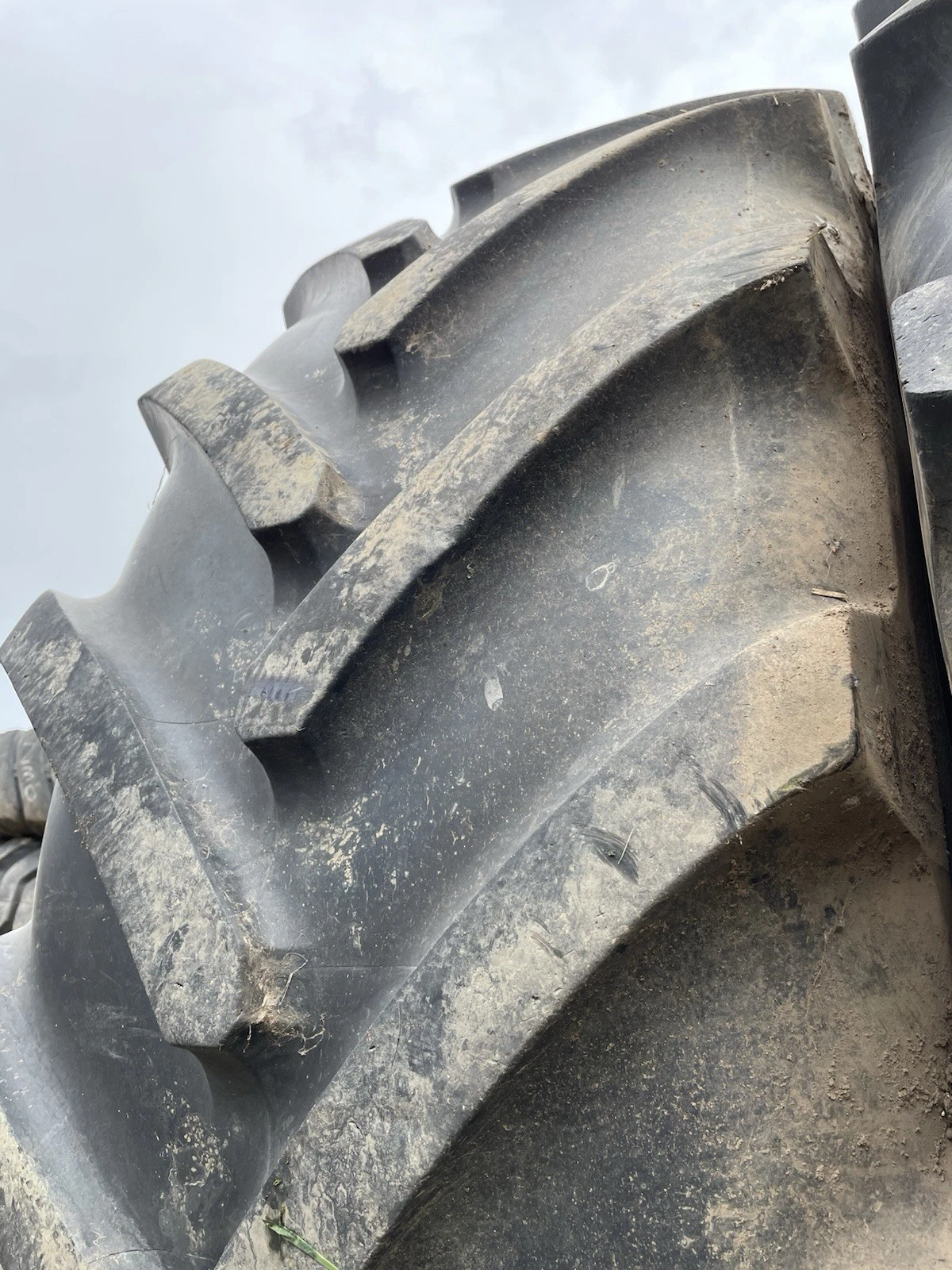 Michelin Mach X Bib 650/75R38 - Image 3