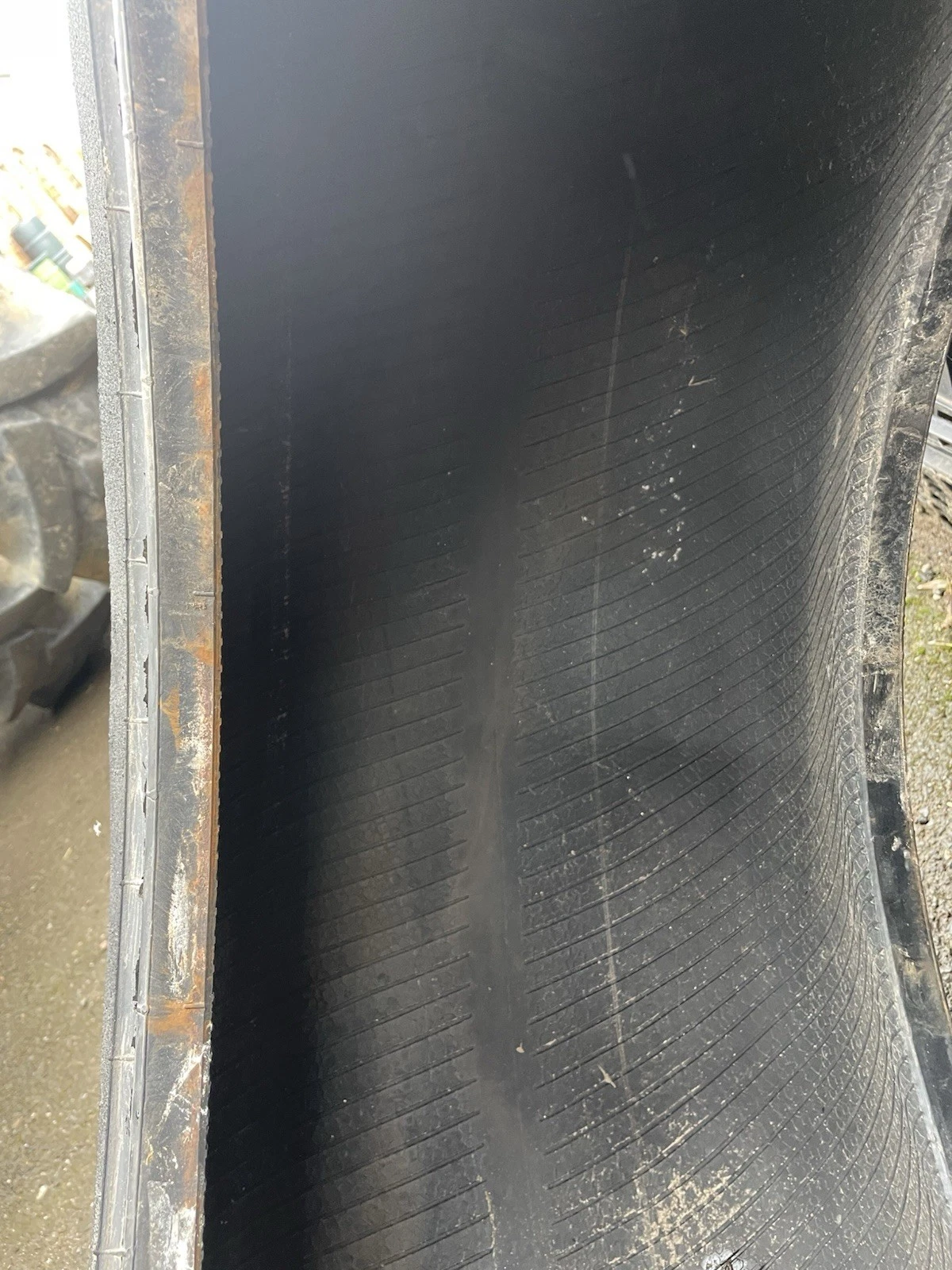 Continental Contract AC85 340/85R24 (13.6R24) - Image 8