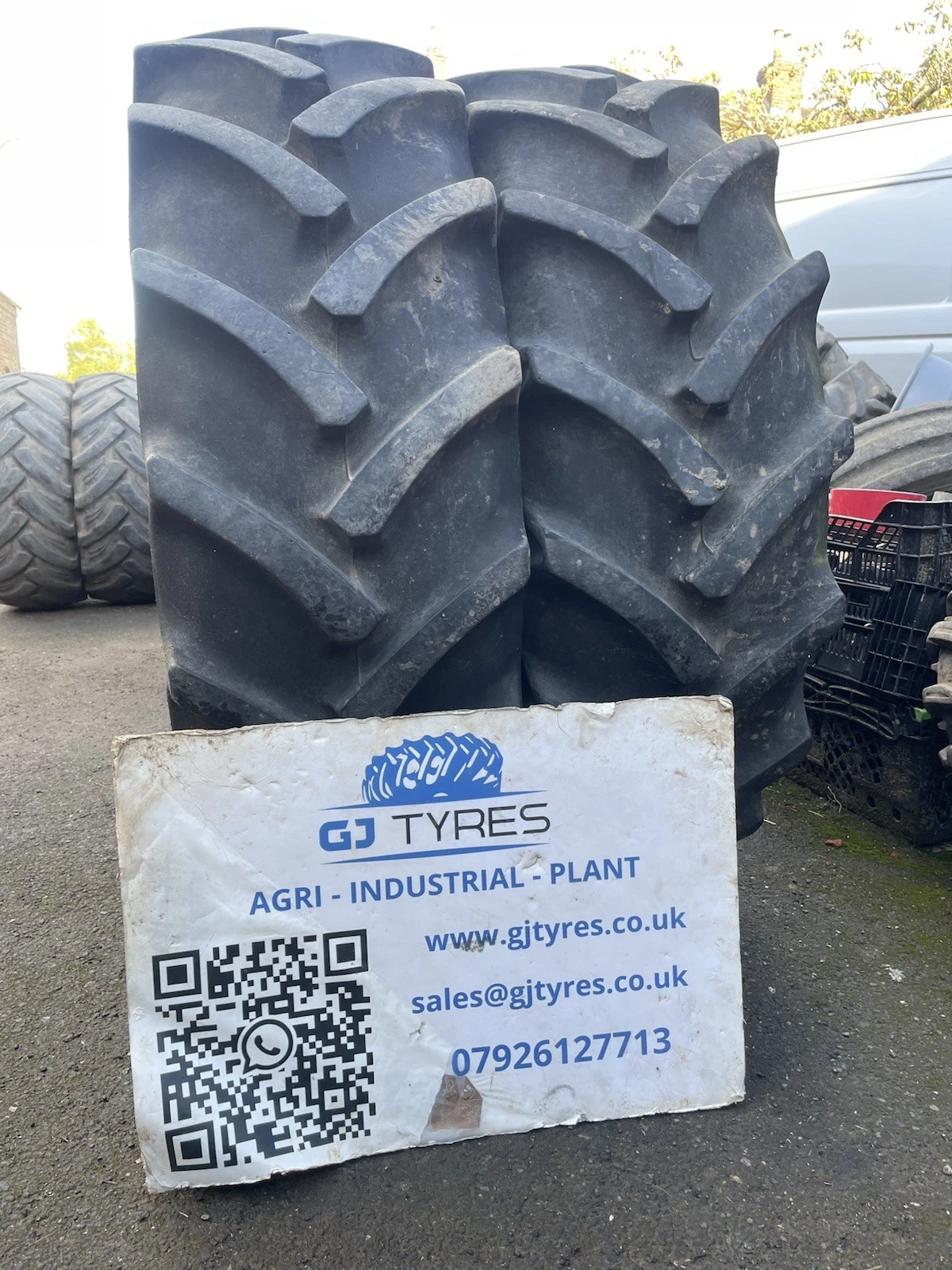 Continental Contract AC85 340/85R24 (13.6R24)